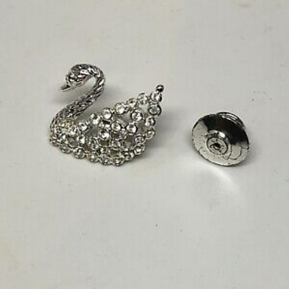 Swarovski crystal Swan pin - Picture 2 of 4